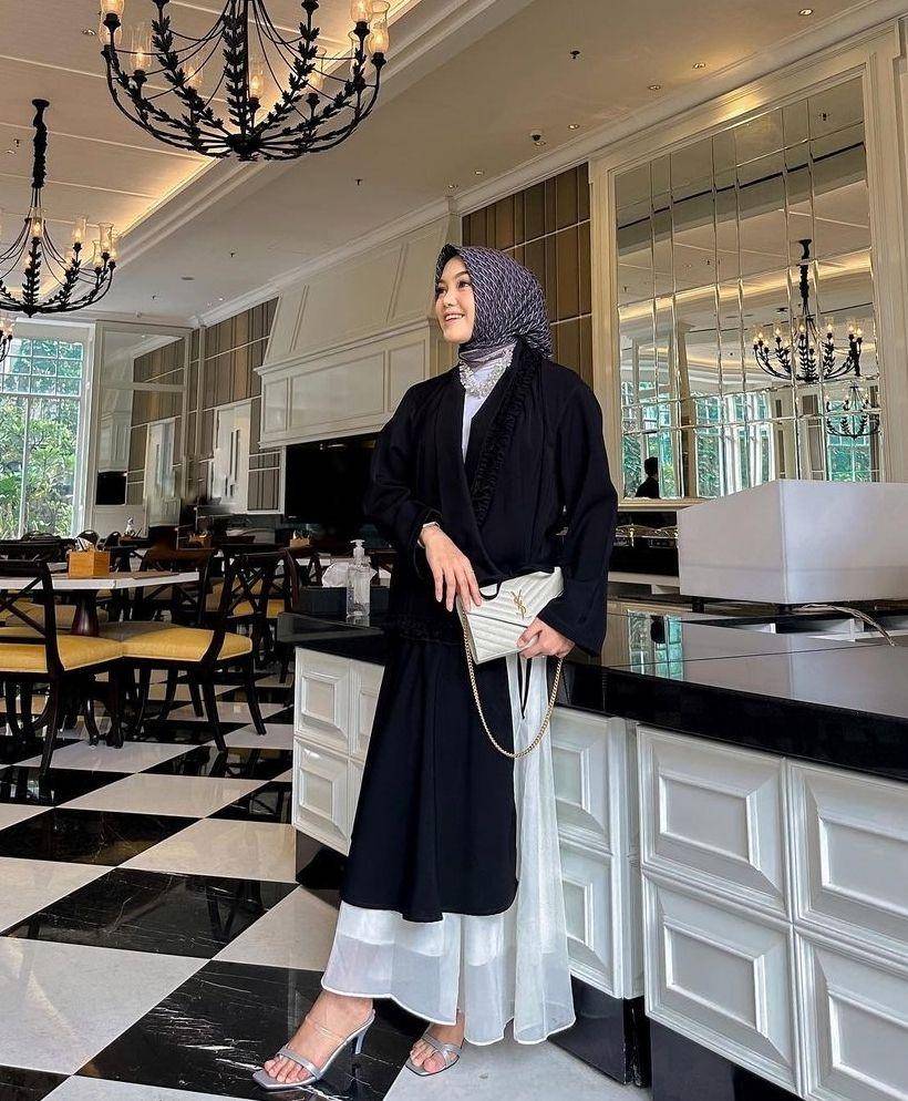 Selebgram Almineta (instagram.com/alminetaaz)