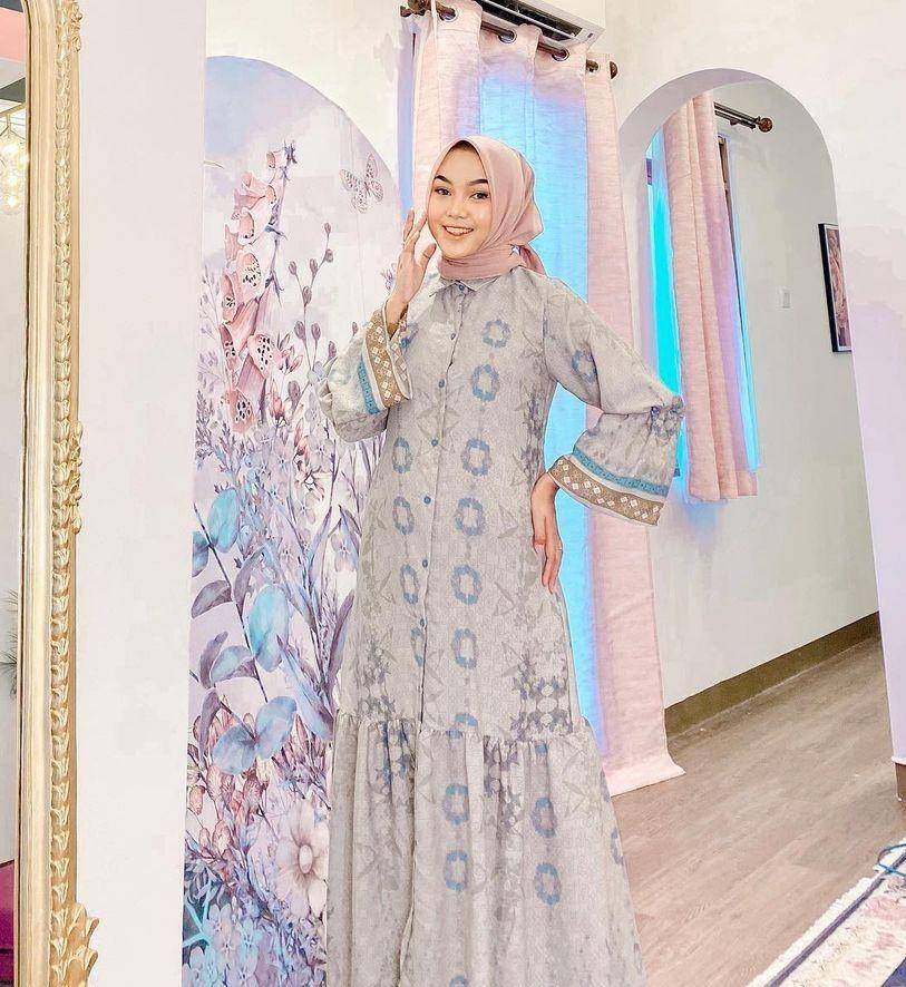 Selebgram Almineta (instagram.com/alminetaaz)