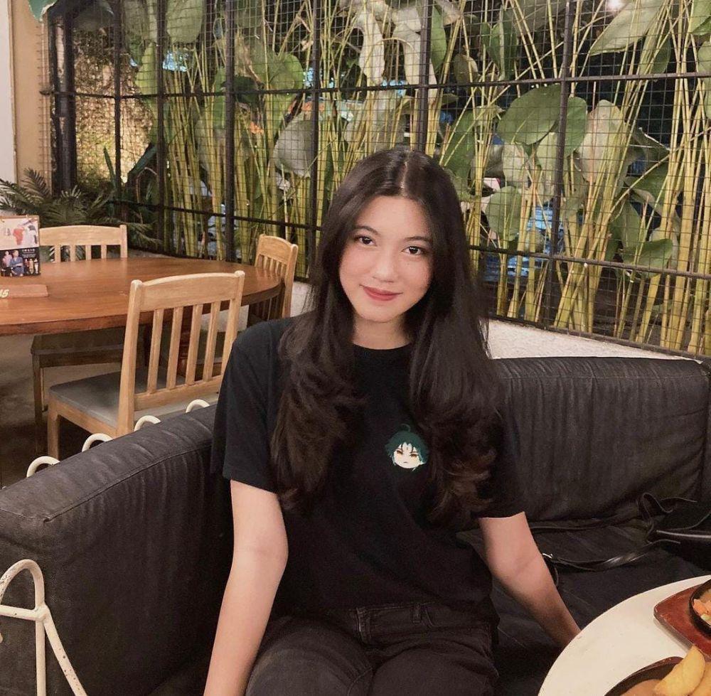 Indira JKT48 (instagram.com/jkt48.indira.s)