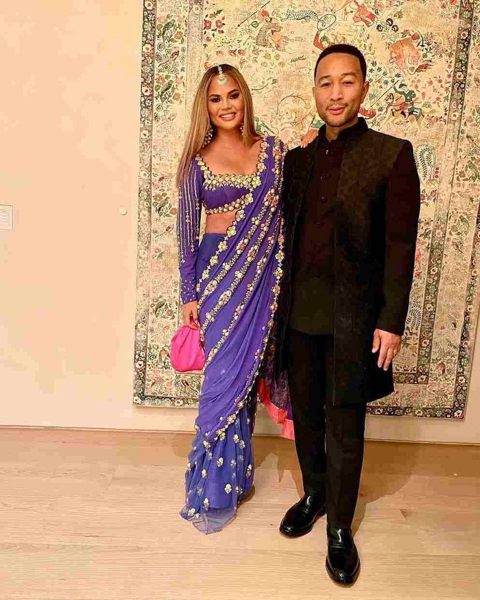 Chrissy Teigen (instagram.com/chrissyteigen)