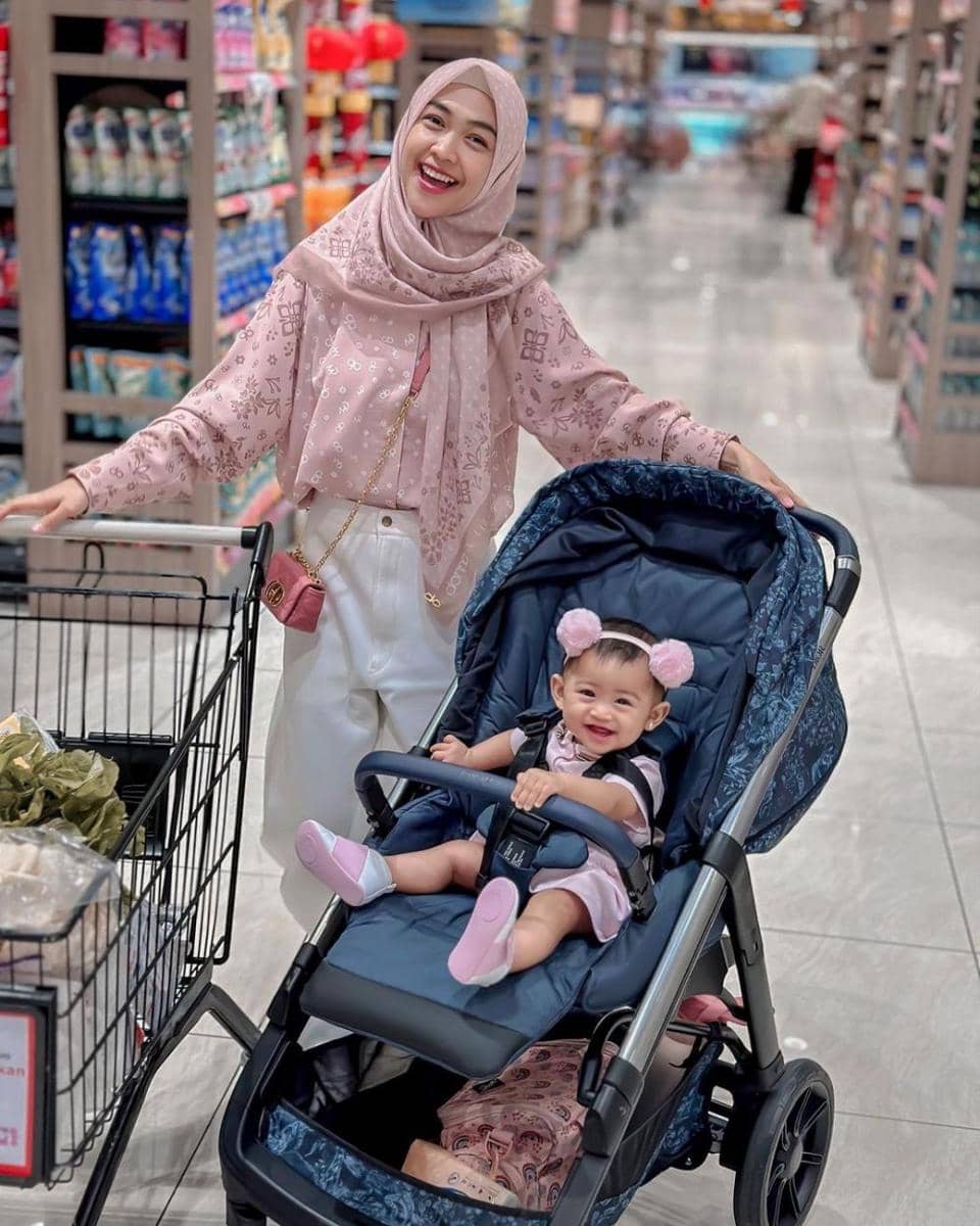 potret Ria Ricis dan Moana (instagram.com/riaricis1795)