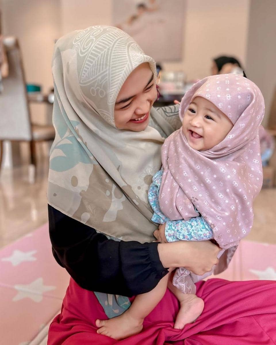 potret Ria Ricis dan Moana (instagram.com/riaricis1795)