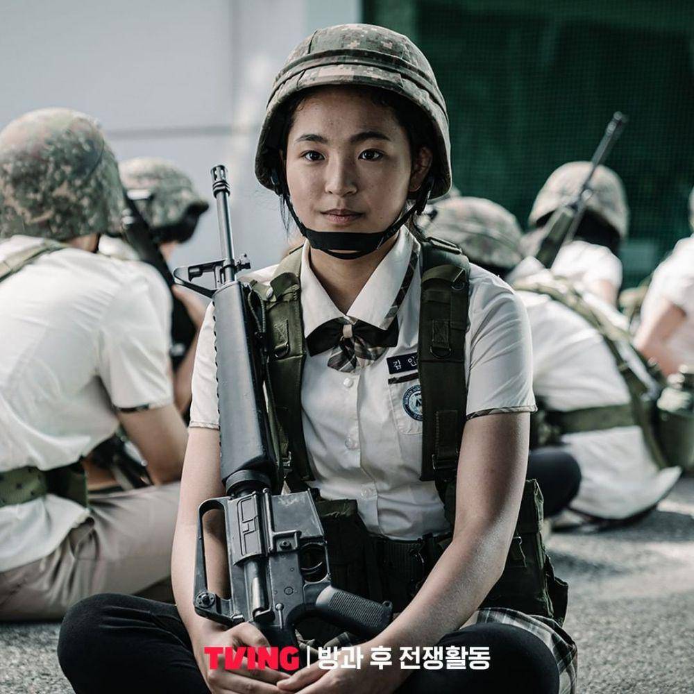 Ahn Da Eun di Duty After School (instagram.com/tving.official)