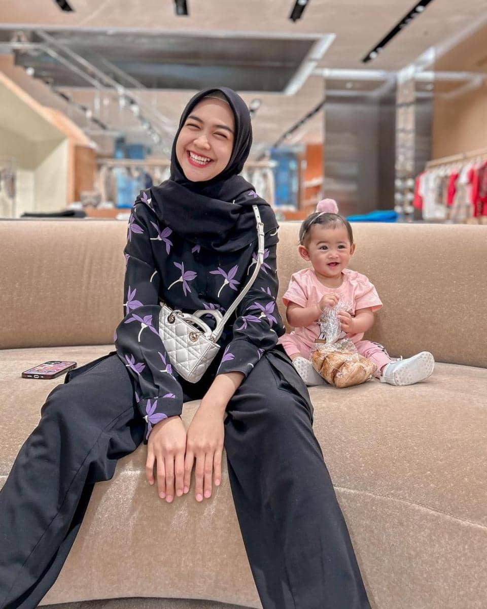 potret Ria Ricis dan Moana (instagram.com/riaricis1795)