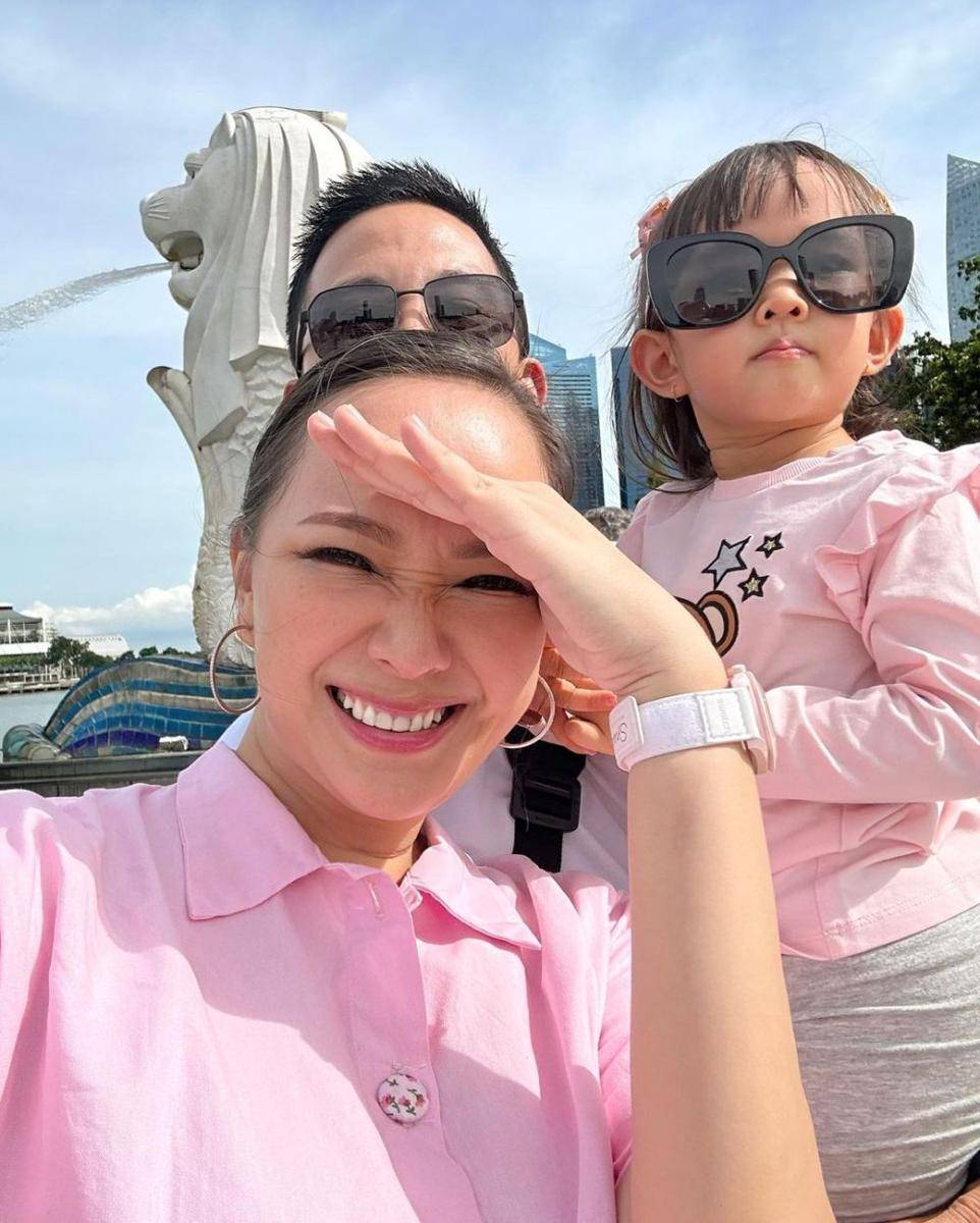 potret Yuanita Christiani dan keluarga liburan di Singapura (instagram.com/yuanitachrist)