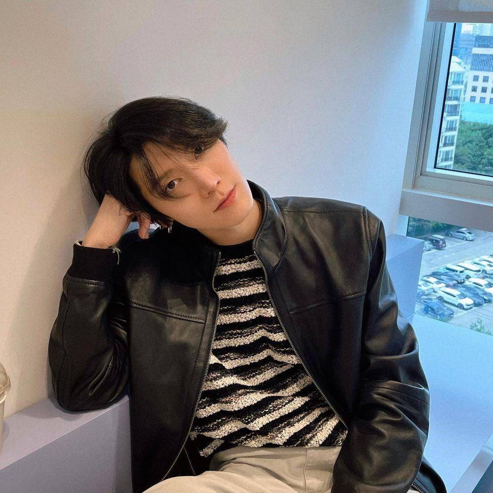 Ten WayV (instagram.com/tenlee_1001)