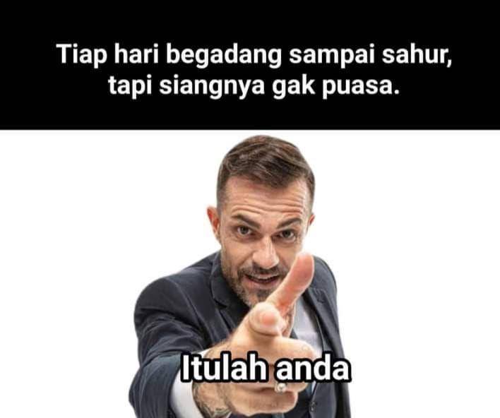 meme pura-pura puasa (facebook.com/Evaviltaa)