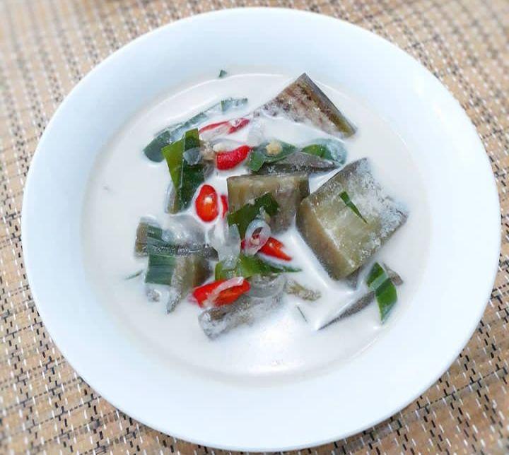 Terung Masak Lemak Putih (instagram.com/merieprayatna)