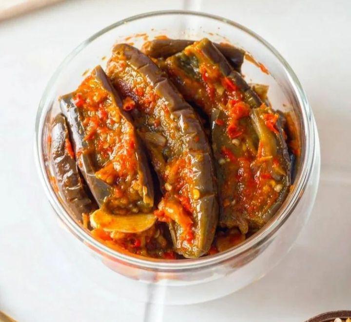 Terung Masak Balado (instagram.com/kedai_nyonya_lestari)