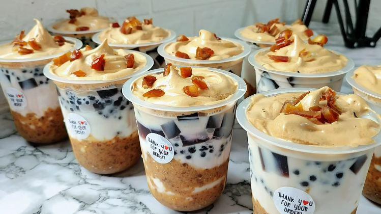 Resep Kurma Latte, Minuman Kekinian yang Segarnya Pol!