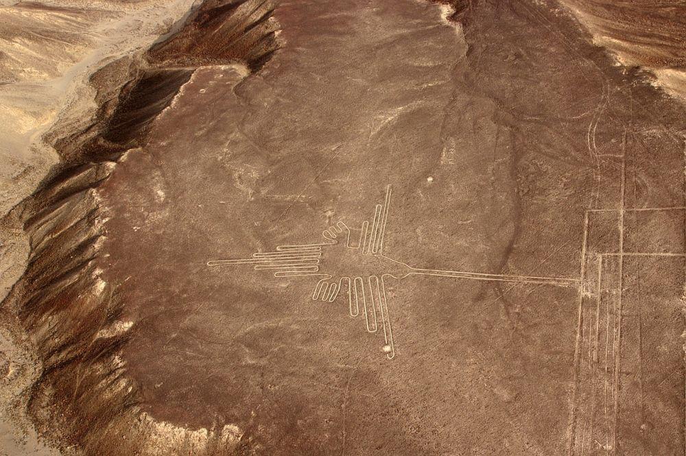 nazca lines (pixabay.com/monikawl999)