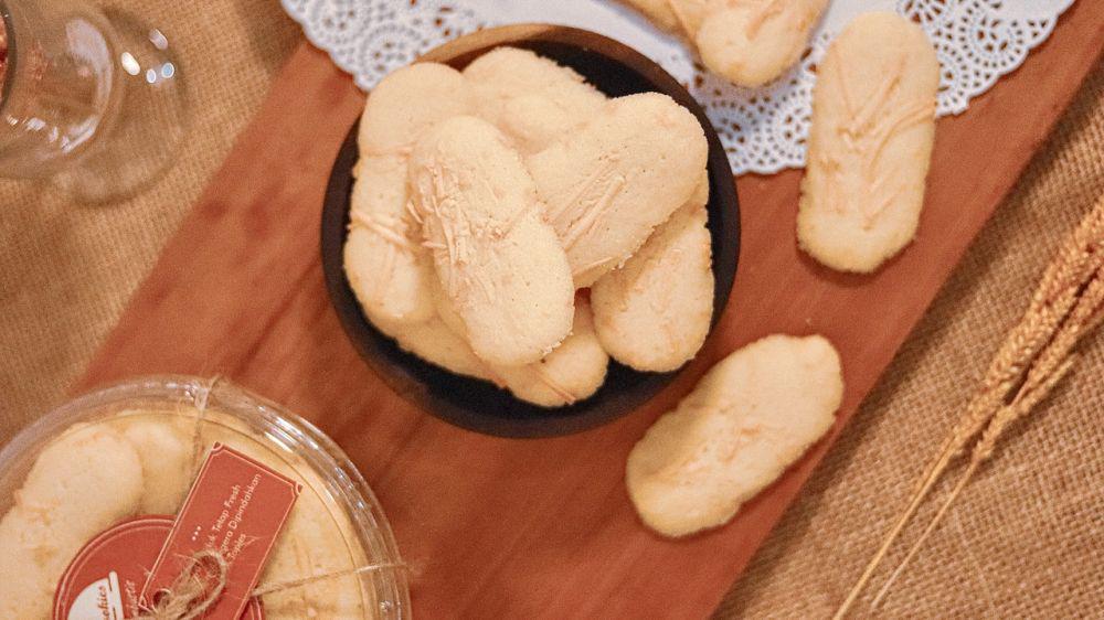 5 Tips Membuat Kue Lidah Kucing yang Tipis dan Renyah