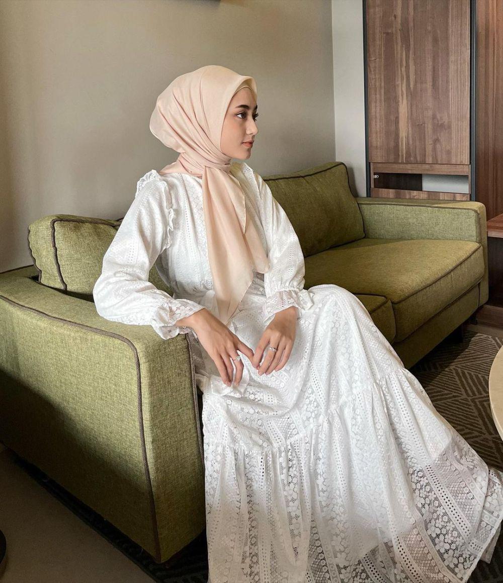 ide outfit glamour untuk lebaran (instagram.com/irnadila)