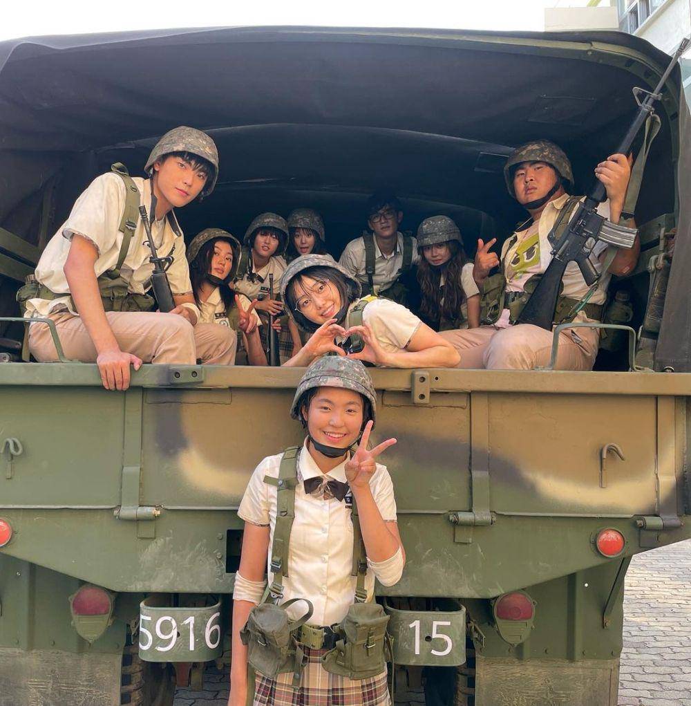 Potret di balik layar pemeran Duty After School (instagram.com/su_gyeom_)