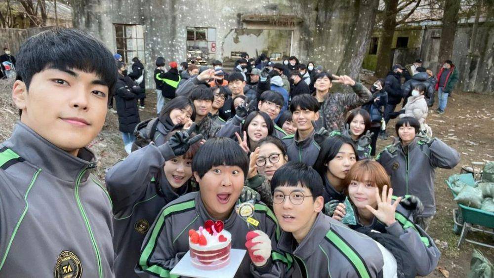 Potret di balik layar pemeran Duty After School (instagram.com/900_0ng)