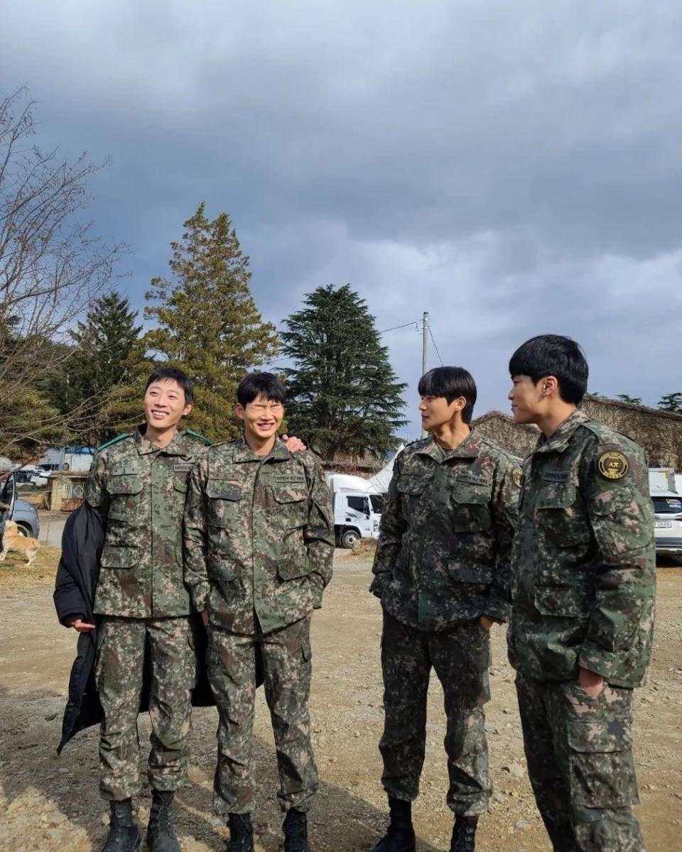 Potret di balik layar pemeran Duty After School (instagram.com/900_0ng)