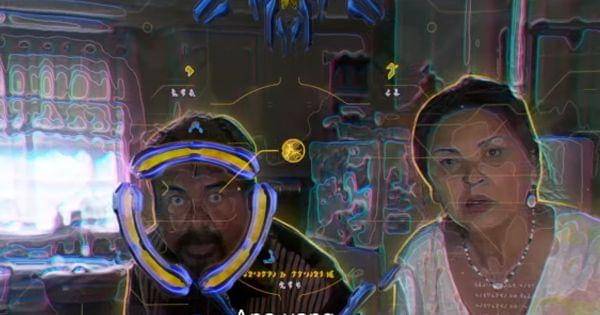 Sudut pandang Jaime dari dalam helm Blue Beetle ( Dok. Warner Bros Indonesia / Blue Beetle )