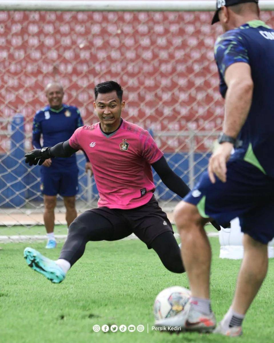 Dikri Yusron saat berlatih bersama Persik Kediri. IDN Times/ istimewa