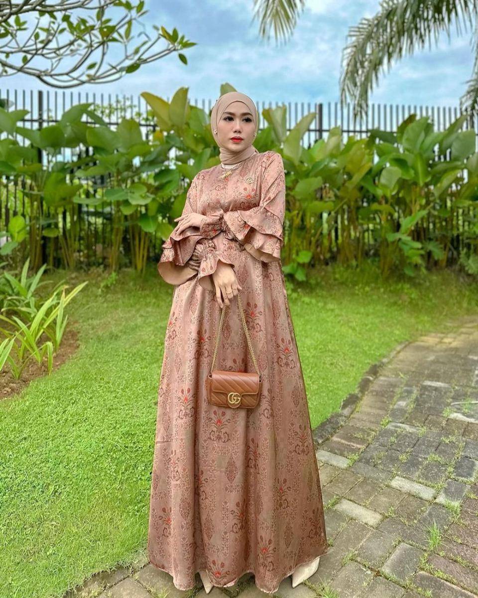 Yolla Anggita (instagram.com/yollaanggitaaa)