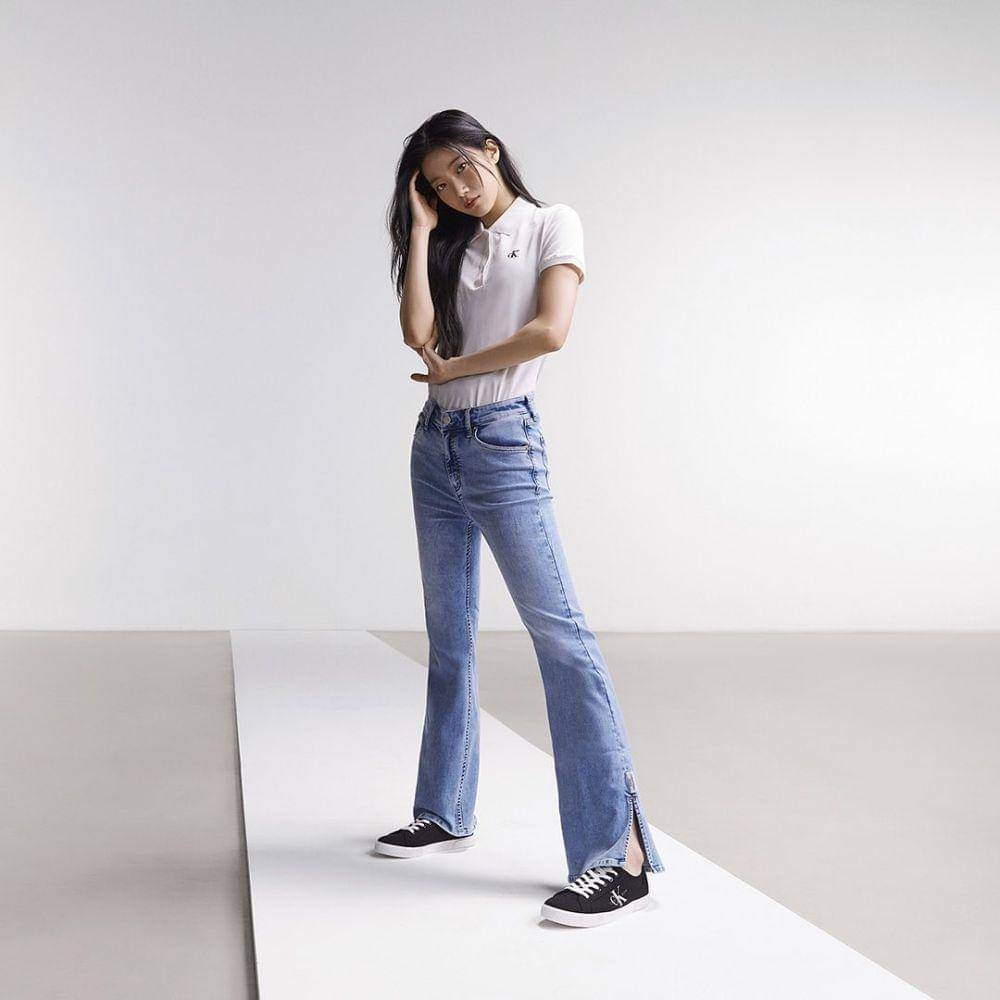 Kazuha LE SSERAFIM (instagram.com/k_a_z_u_h_a__)