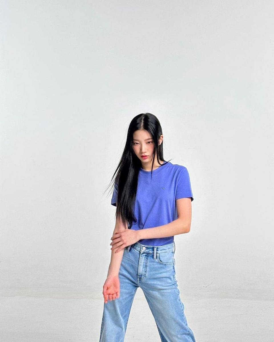 Kazuha LE SSERAFIM (instagram.com/k_a_z_u_h_a__)