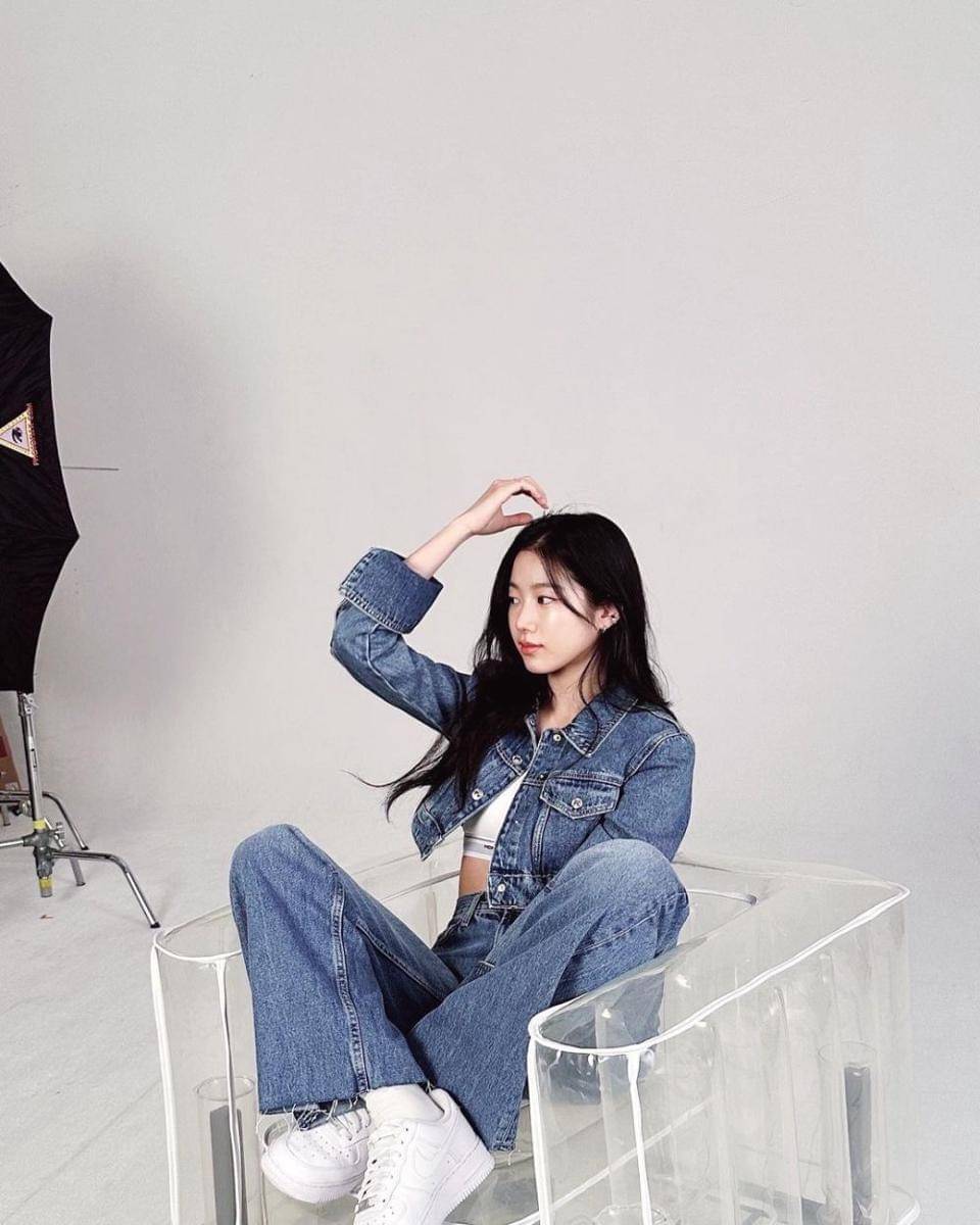 Kazuha LE SSERAFIM (instagram.com/k_a_z_u_h_a__)