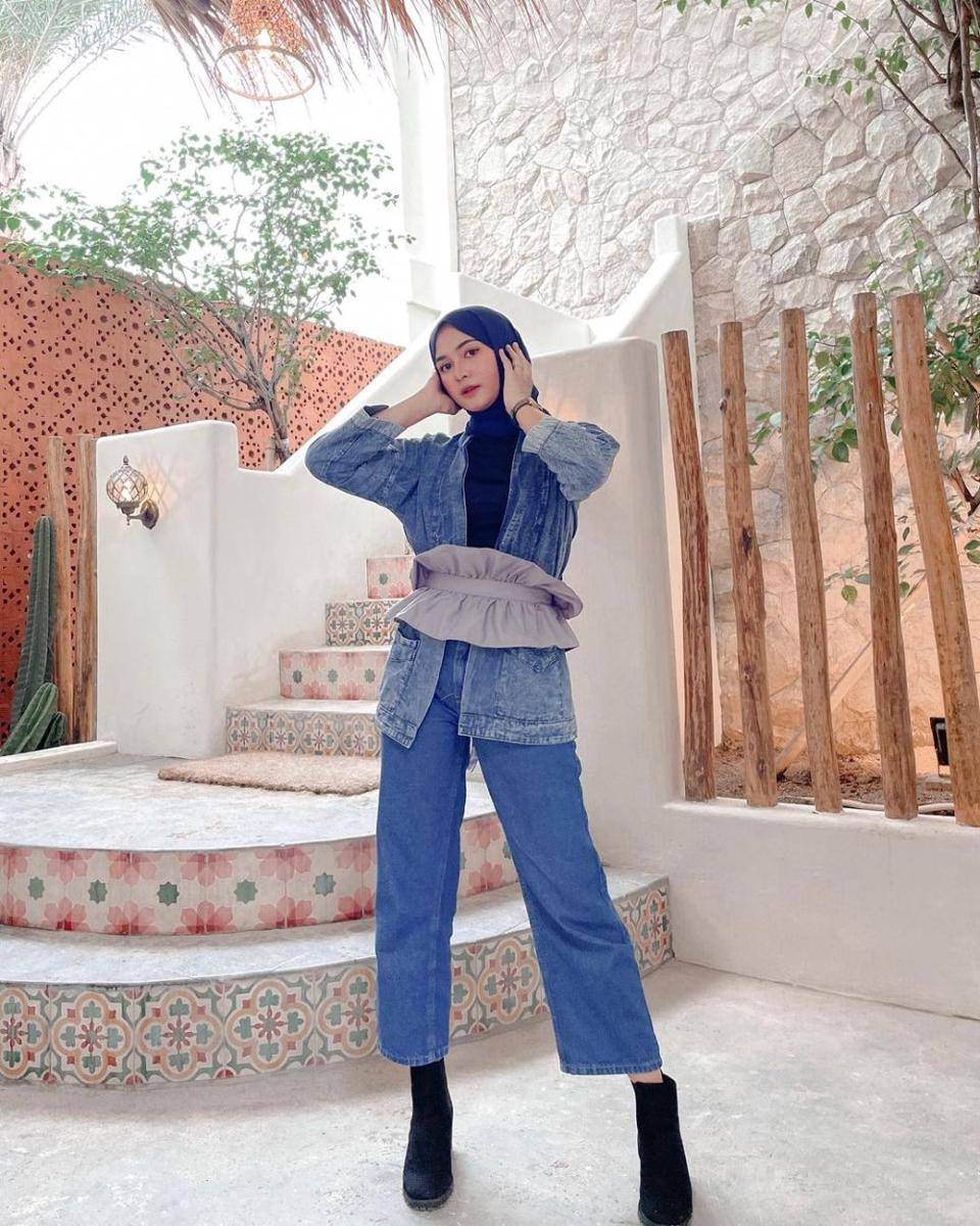 Padu padan hijab dan long pants ala Mila Alawiyah (instagram.com/milaalawiyahh)