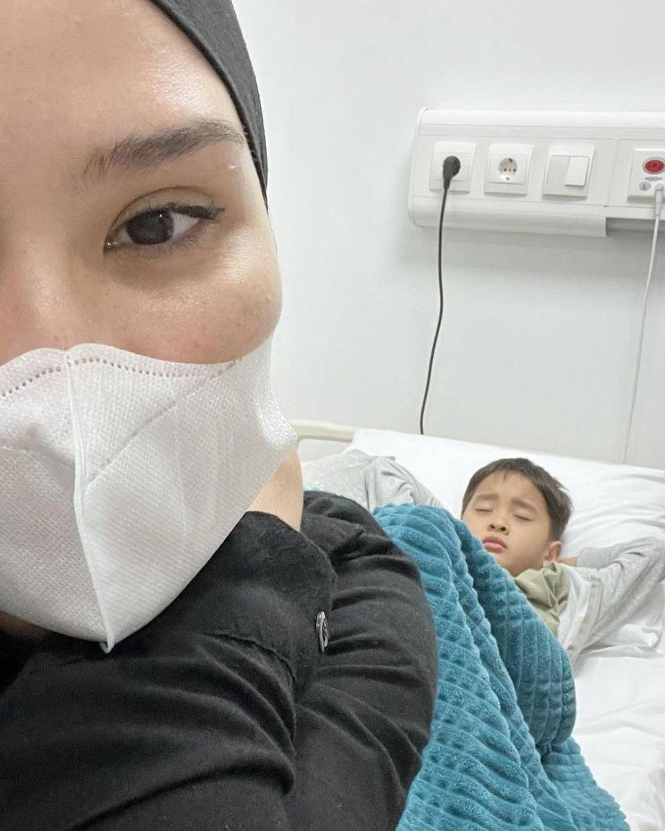 Kaba anak Zaskia Adya Mecca kena gondongan (instagram.com/zaskiadyamecca)