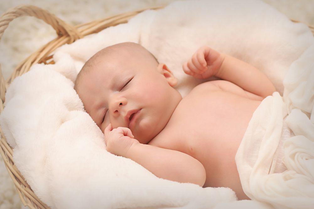Newborn baby (pexels.com/Pixabay)