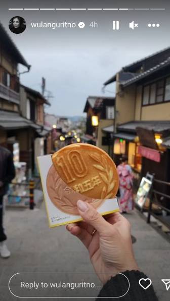 momen Wulan Guritno liburan di Osaka (instagram.com/wulanguritno)