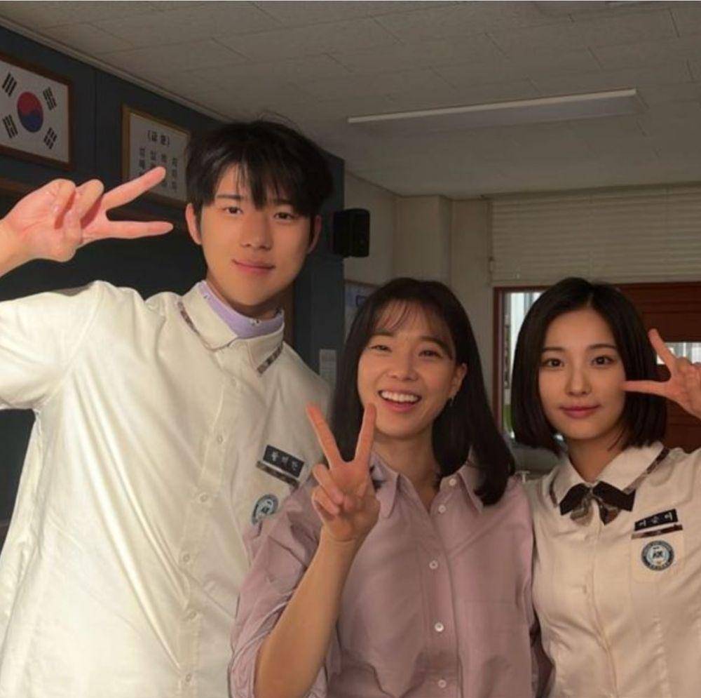 potret di balik layar drama Duty After School (instagram.com/iri_ohseeun)
