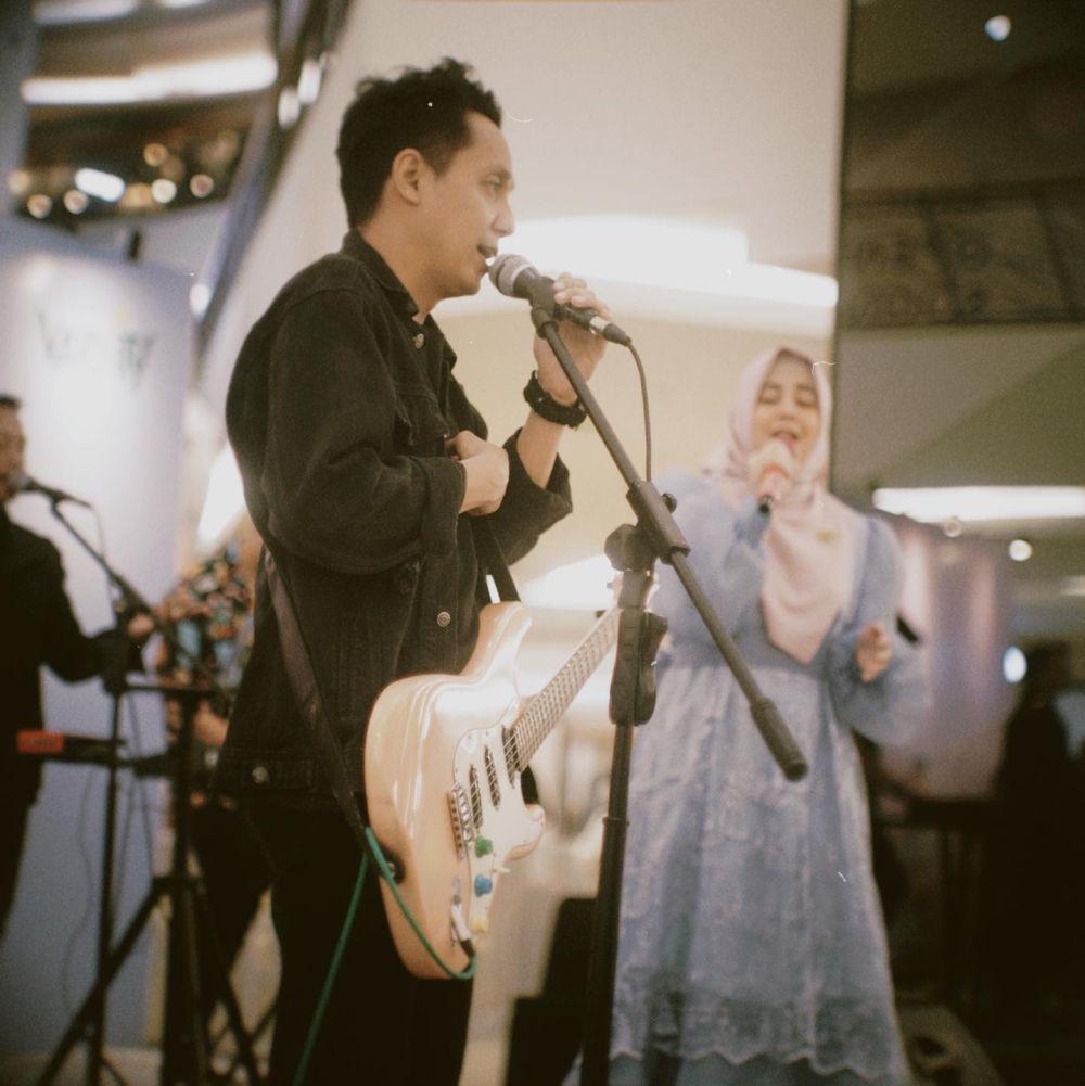 potret Risty Tagor (instagram.com/angvarsity)
