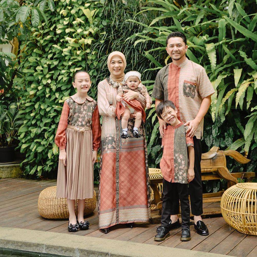 potret keluarga Ananda Omesh (instagram.com/dianayulestari)