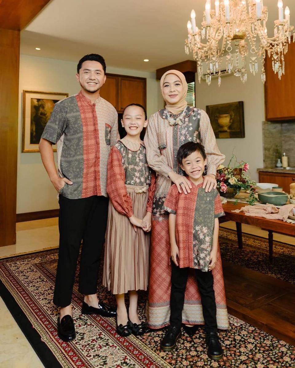 potret keluarga Ananda Omesh (instagram.com/muda.official)