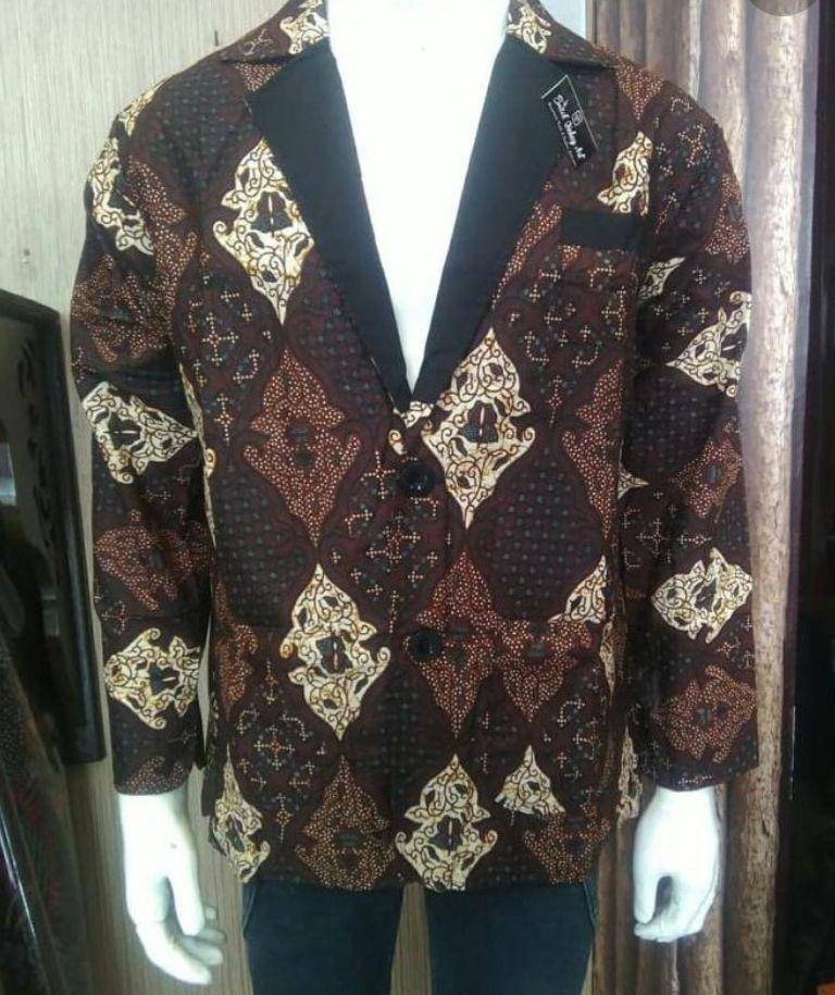 Blazer Batik Pria / Jas Batik Pria /Outerwear Batik Tradisional Modern (shopee.co.id/lidung.store)
