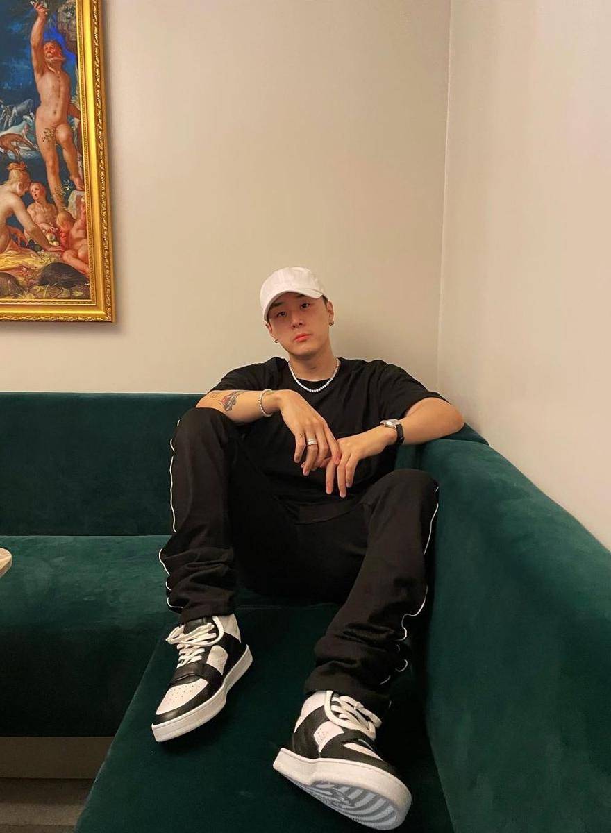 pH-1 (instagram.com/ph1boyyy)