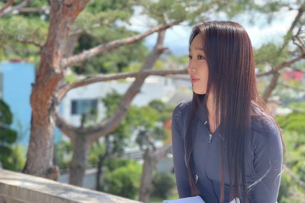 Jung Yeon Joo (instagram.com/tosignifie)