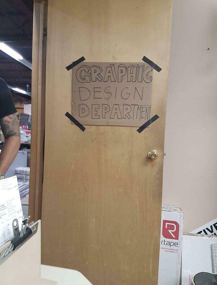 potret desain lucu bukan dari desainer (reddit.com/meltee)
