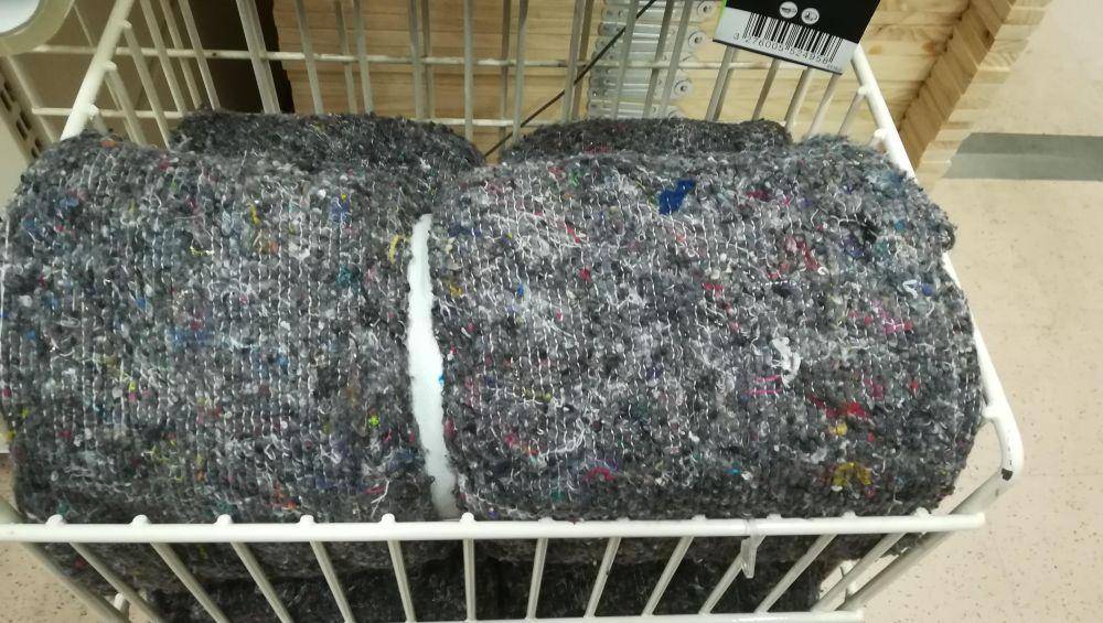 potret motif selimut nyeleneh (reddit.com/user/TheEpicRobot)