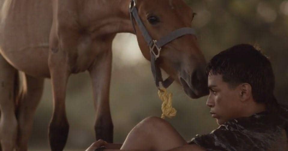 cuplikan film La Granja (dok. Breaking Glass Pictures/La Granja)