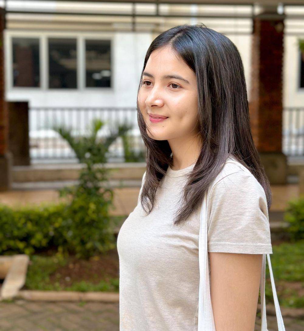 potret Bulan Sutena (instagram.com/bulansutena)