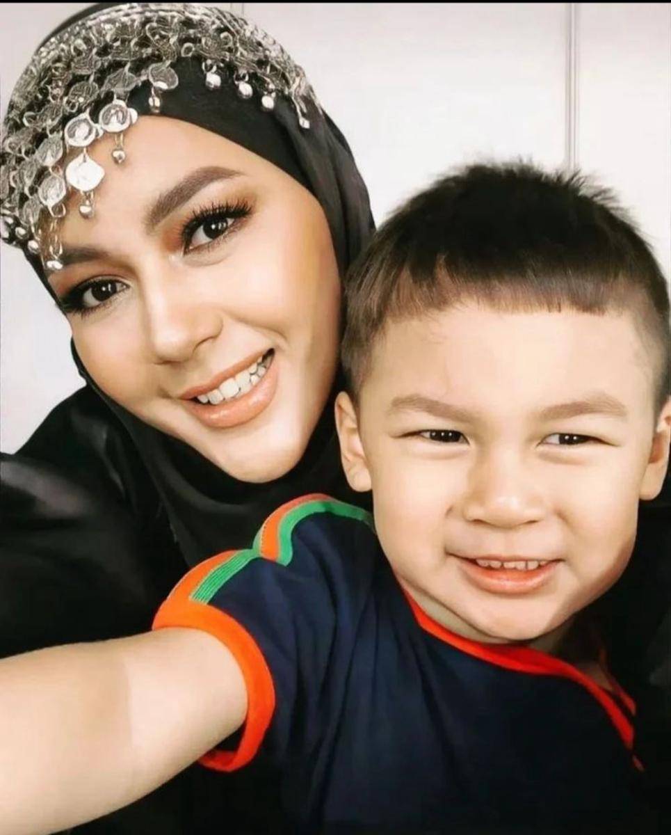 potret Paula Verhoeven berhijab (instagram.com/paula_verhoeven)