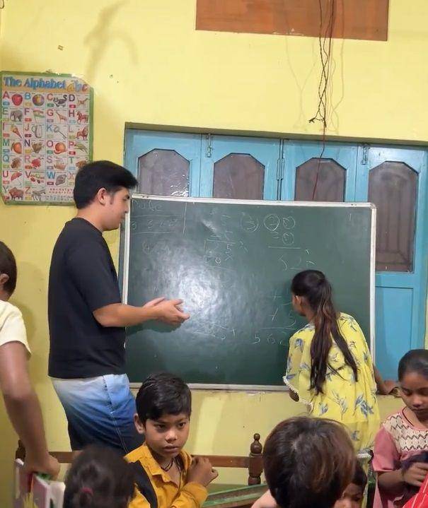Jerome Polin jadi guru di India (instagram.com/jeromepolin)