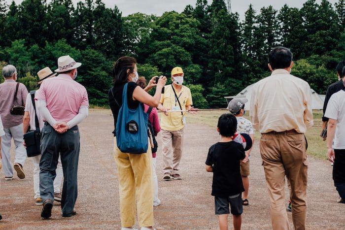 5 Manfaat Ikut Walking Tour, Tak Cuma Jalan Kaki yang Jauh