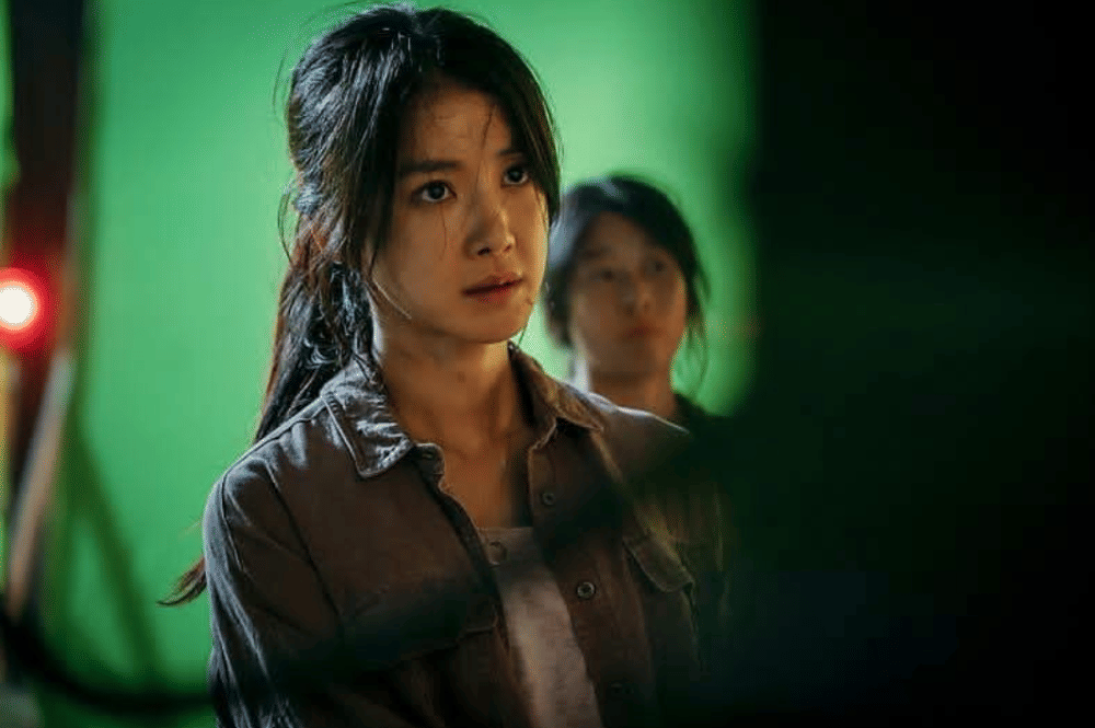 Lee Si Young di Sweet Home (instagram.com/leesiyoung38)