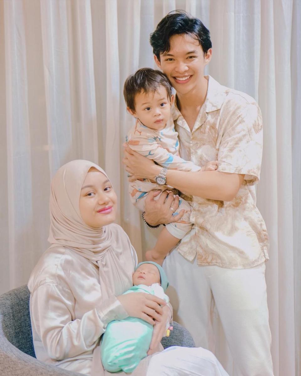 potret keluarga Dinda Hauw (instagram.com/dindahw)