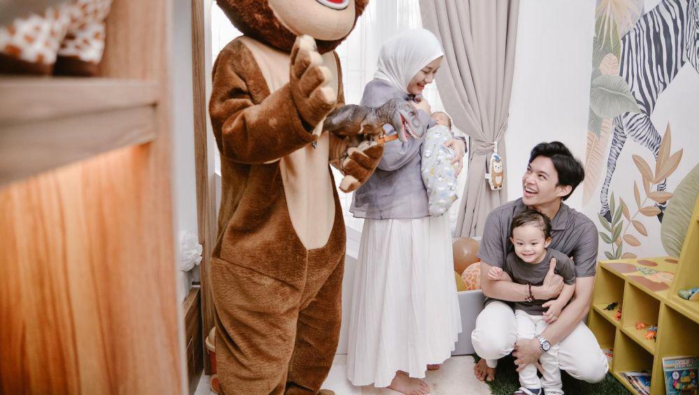potret keluarga Dinda Hauw (instagram.com/dindahw)