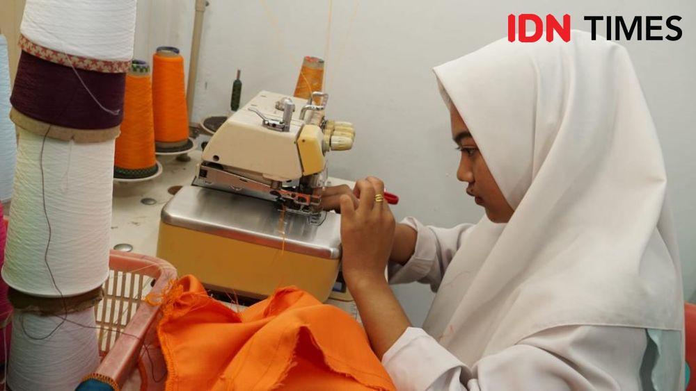 Kegiatan siswa SMKN PK 3 Pekanbaru Riau (IDN Times/Irfan Fathurohman)