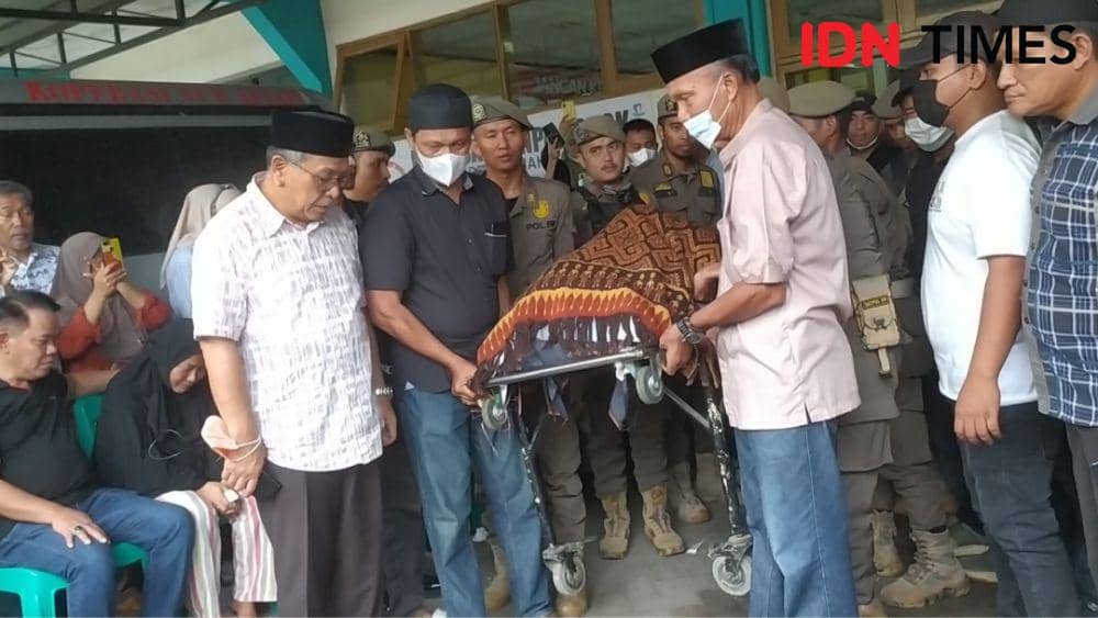 Jenazah Wakil Bupati Luwu, Syukur Bijak. IDN Times/Ashrawi Muin