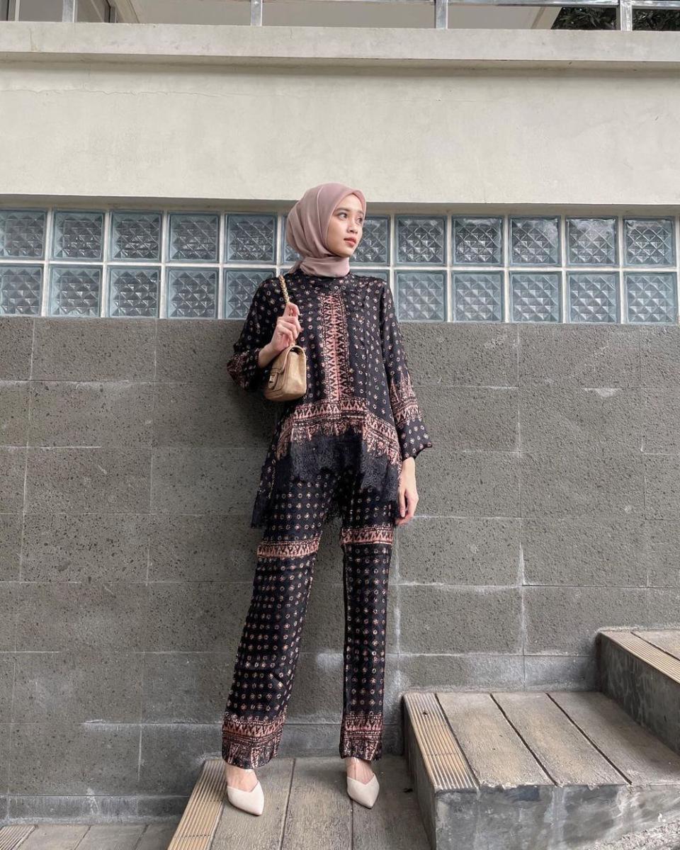 Vina Maulina (instagram.com/vinamaulina)